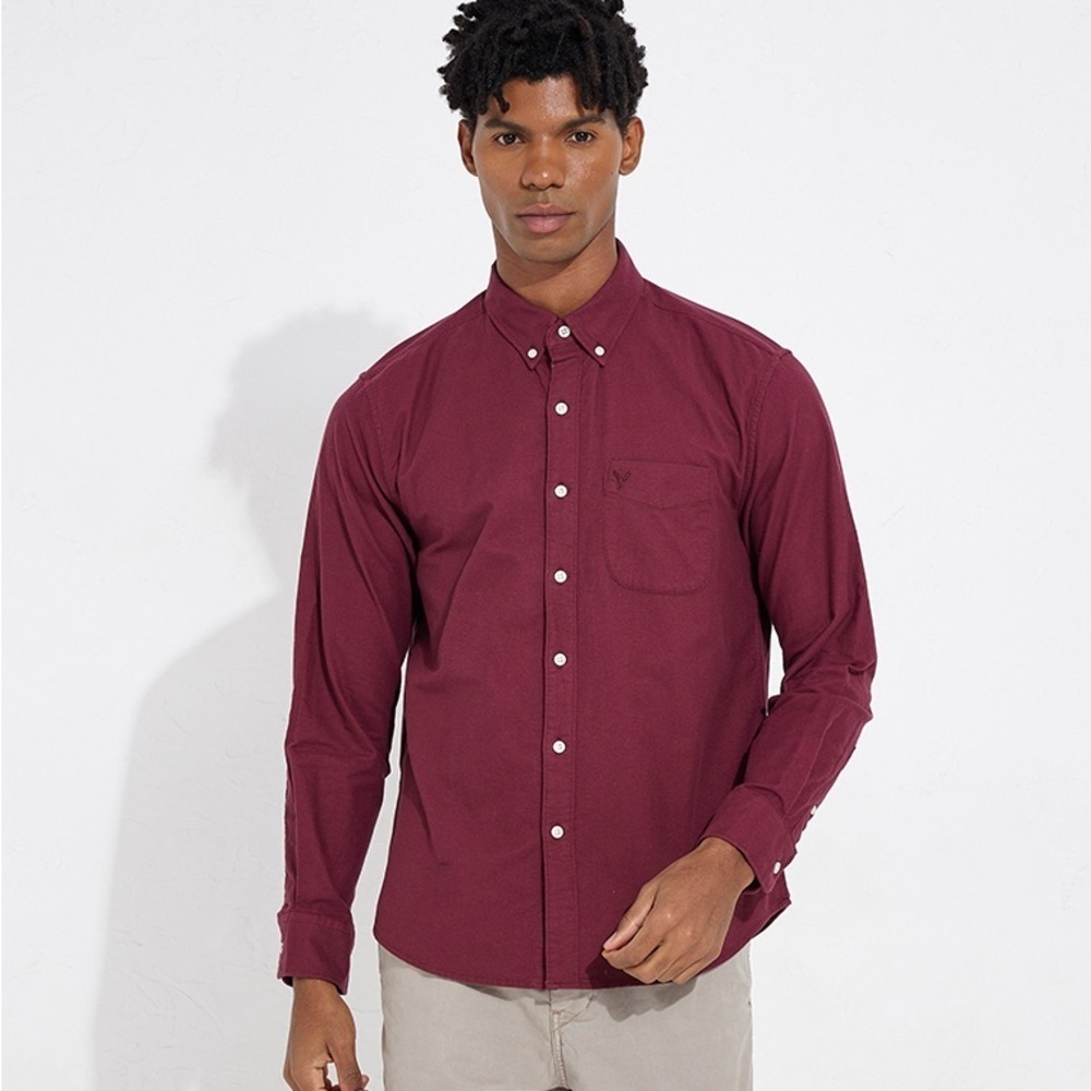American Eagle Outfitters Men's Maroon Button-Down Shirt